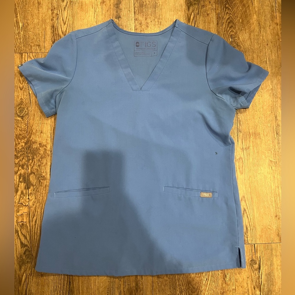 Figs Casma Three-Pocket Scrub Top